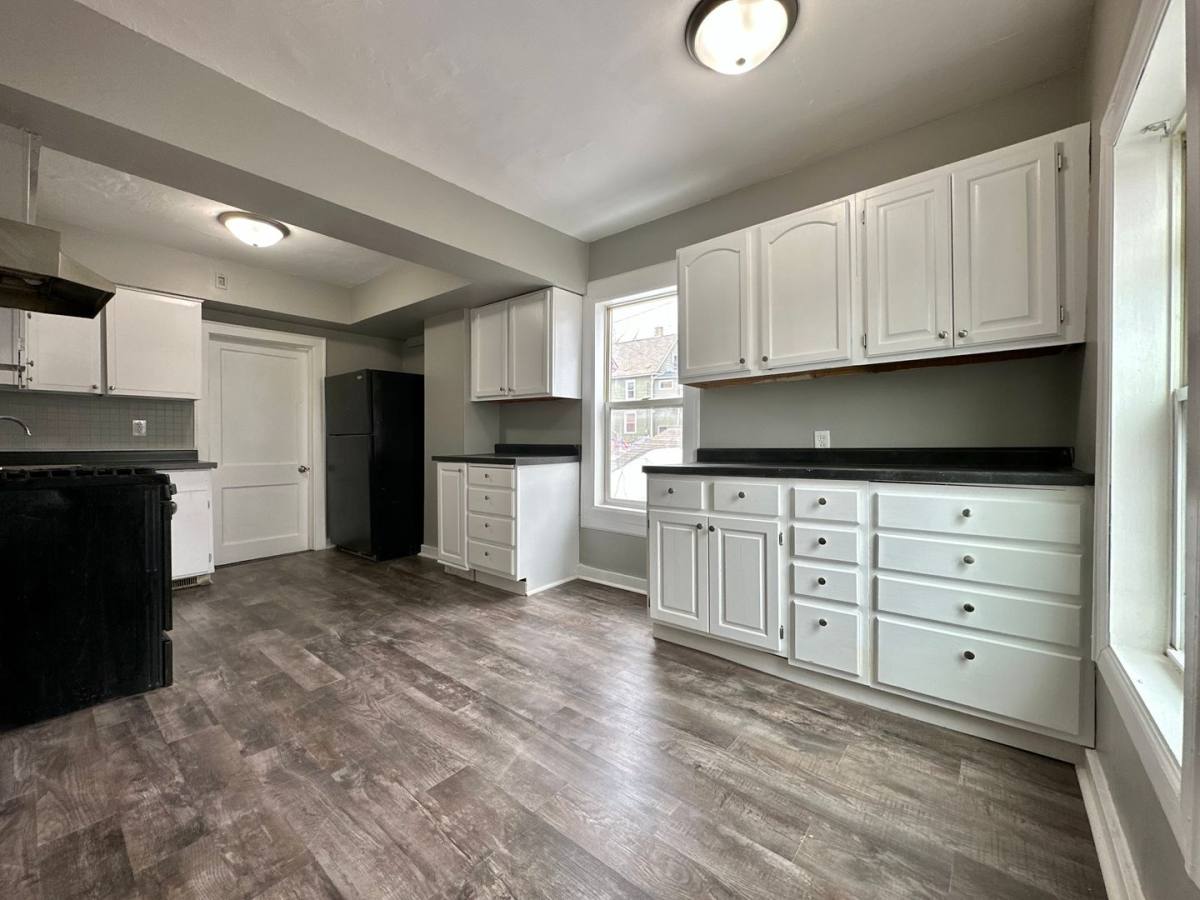 Apartment for rent at 318 27th Ave N, Minneapolis, MN 55411