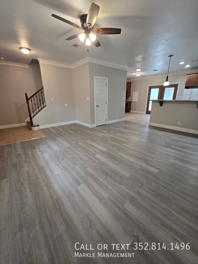 Townhouse for rent at 200 S 11th St #102, Leesburg, FL 34748