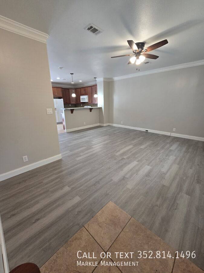 Townhouse for rent at 200 S 11th St #102, Leesburg, FL 34748