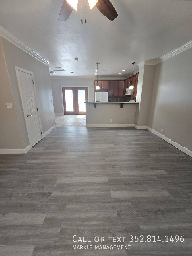 Townhouse for rent at 200 S 11th St #102, Leesburg, FL 34748