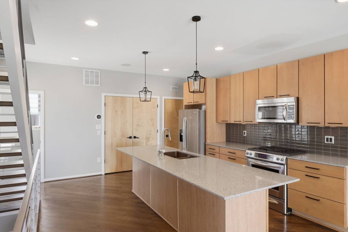 Apartment for rent at 919 Westbrook Dr, Charlotte, NC 28202
