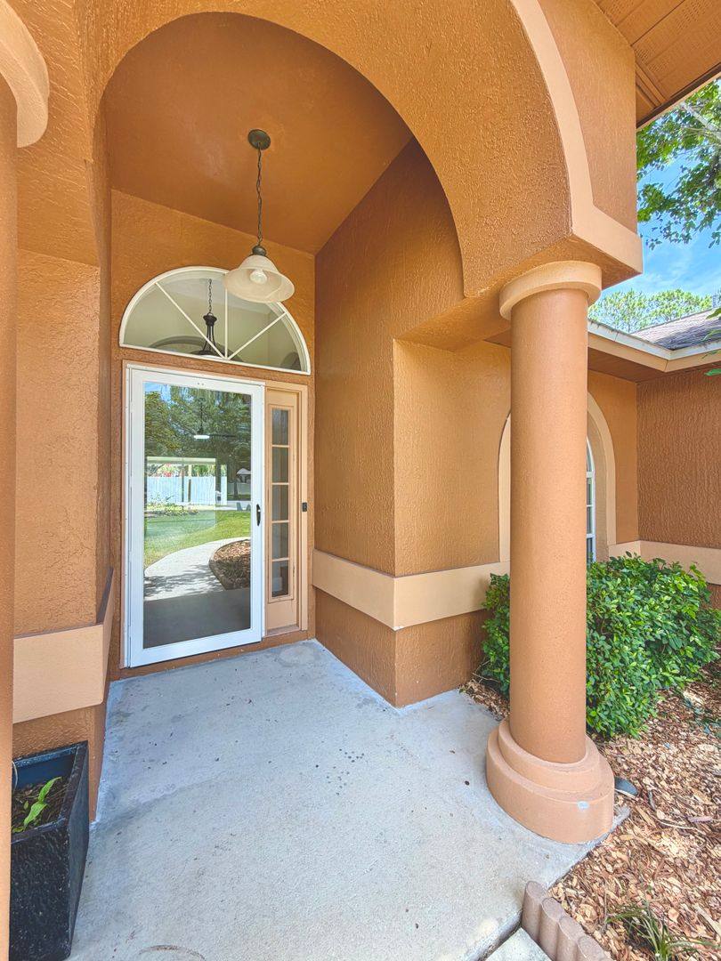 House for rent at 5360 N Lake Burkett Lane, Winter Park, FL 32792