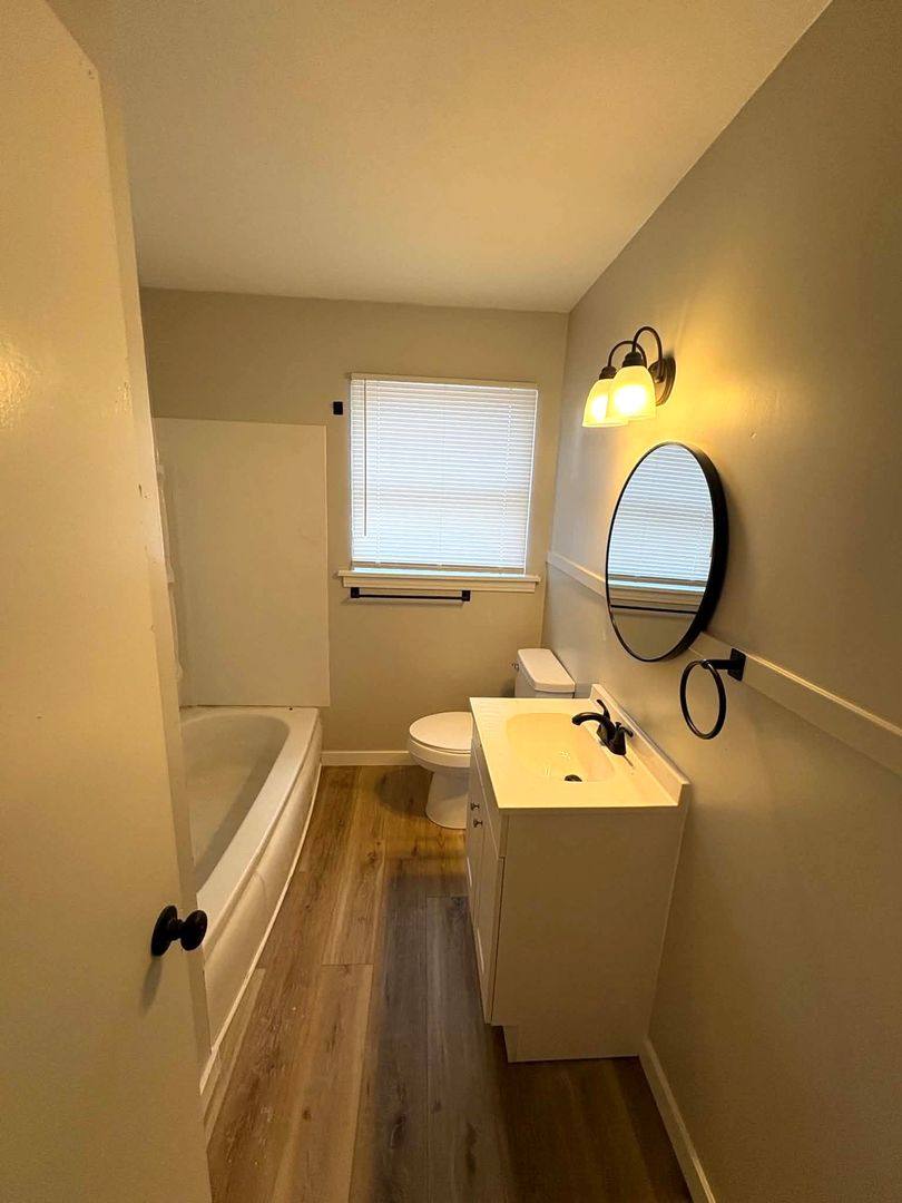 Apartment for rent at 1614-1616-1618-1620 N Hillside St, Wichita, KS 67214