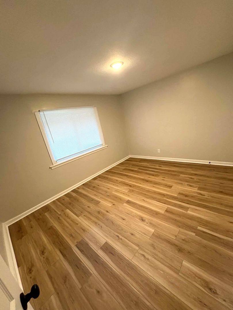 Apartment for rent at 1614-1616-1618-1620 N Hillside St, Wichita, KS 67214