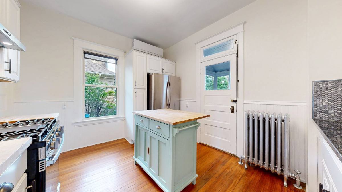 House for rent at 685 S Grant St, Denver, CO 80209