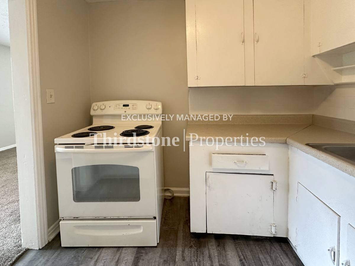 Townhouse for rent at 7350 Linda Dr, Jacksonville, FL 32208