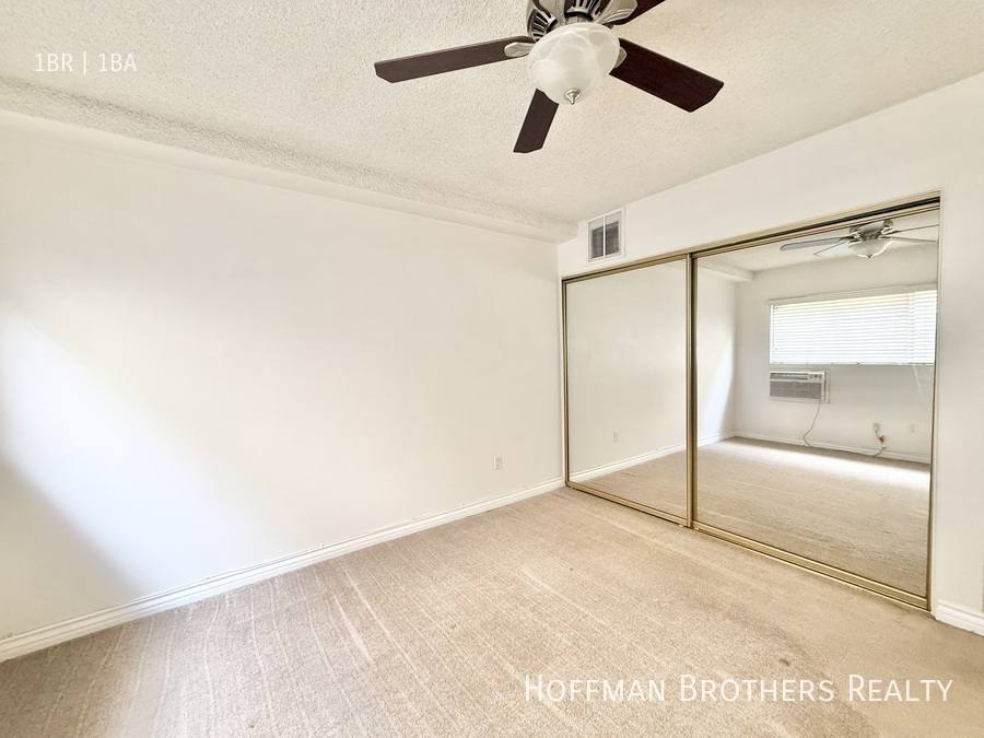 Apartment for rent at 4860 Van Noord Ave, Sherman Oaks, CA 91423