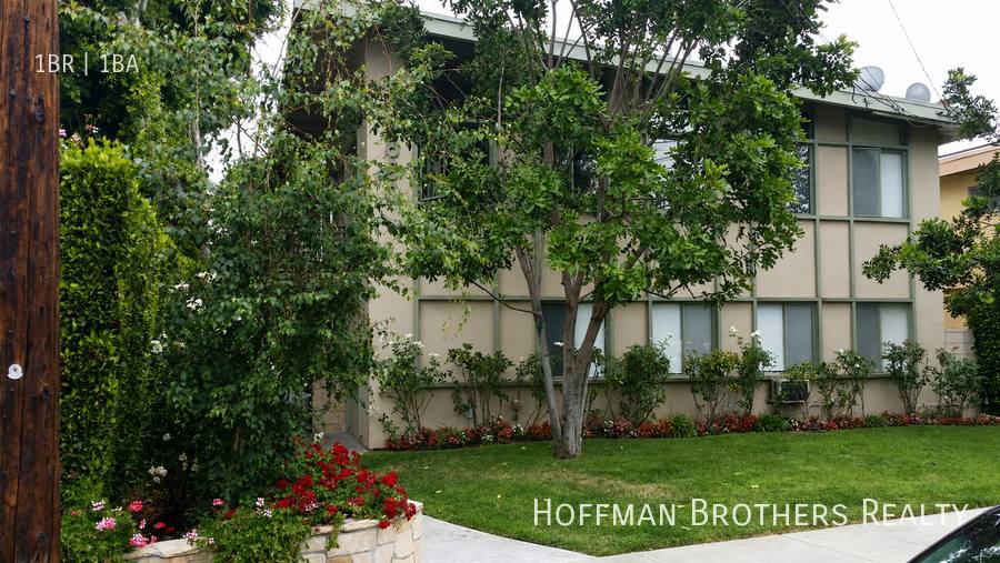 Apartment for rent at 4860 Van Noord Ave, Sherman Oaks, CA 91423