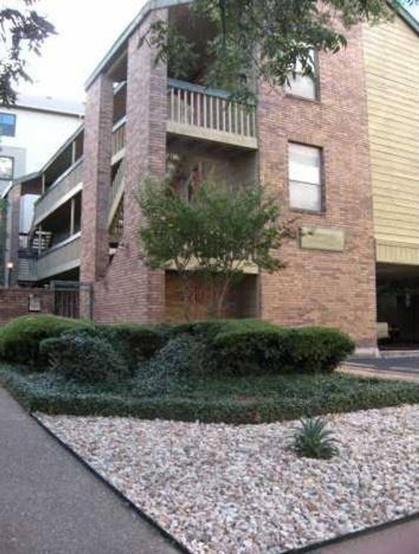 Apartment for rent at 2210 Pearl #203, Austin, TX 78705