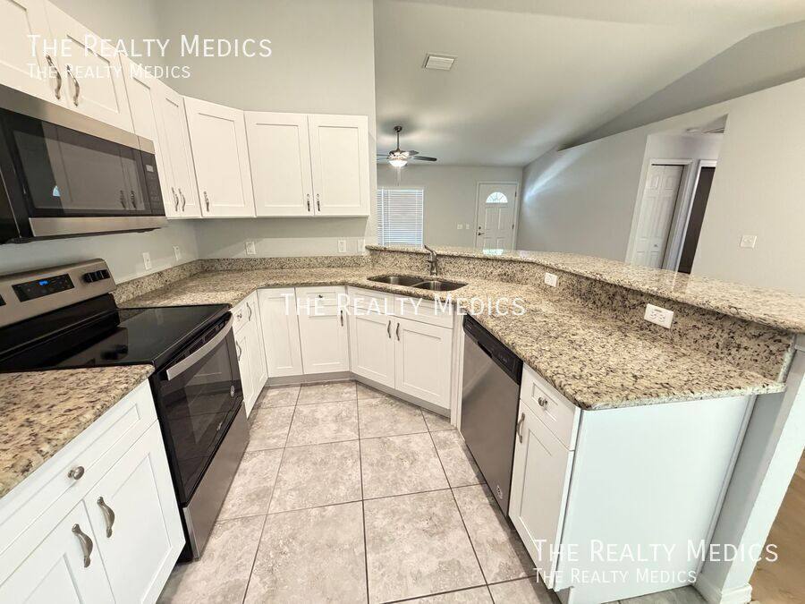 House for rent at 8266 SE 161st Place, Summerfield, FL 34491