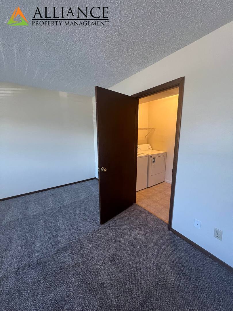 Apartment for rent at 2014 Seaton Ave, Manhattan, KS 66502