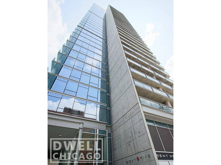 Apartment for rent at 805 N Lasalle Dr, Chicago, IL 60654
