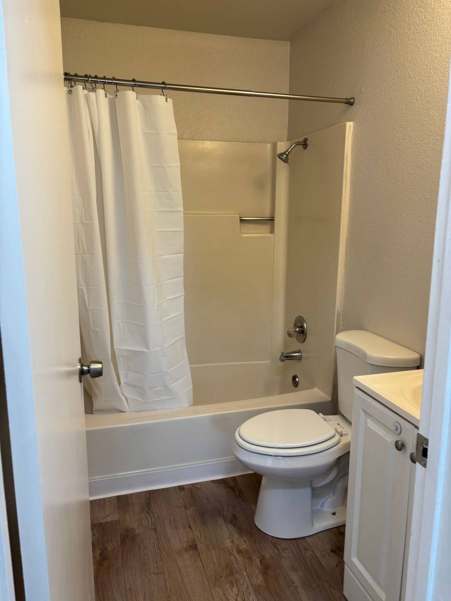 Apartment for rent at 404 W Cross St, Woodland, CA 95695