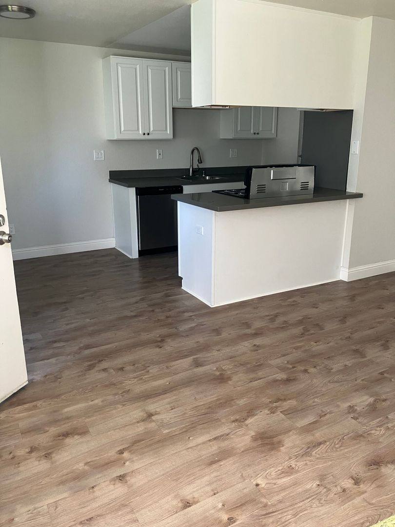 Apartment for rent at 404 W Cross St, Woodland, CA 95695