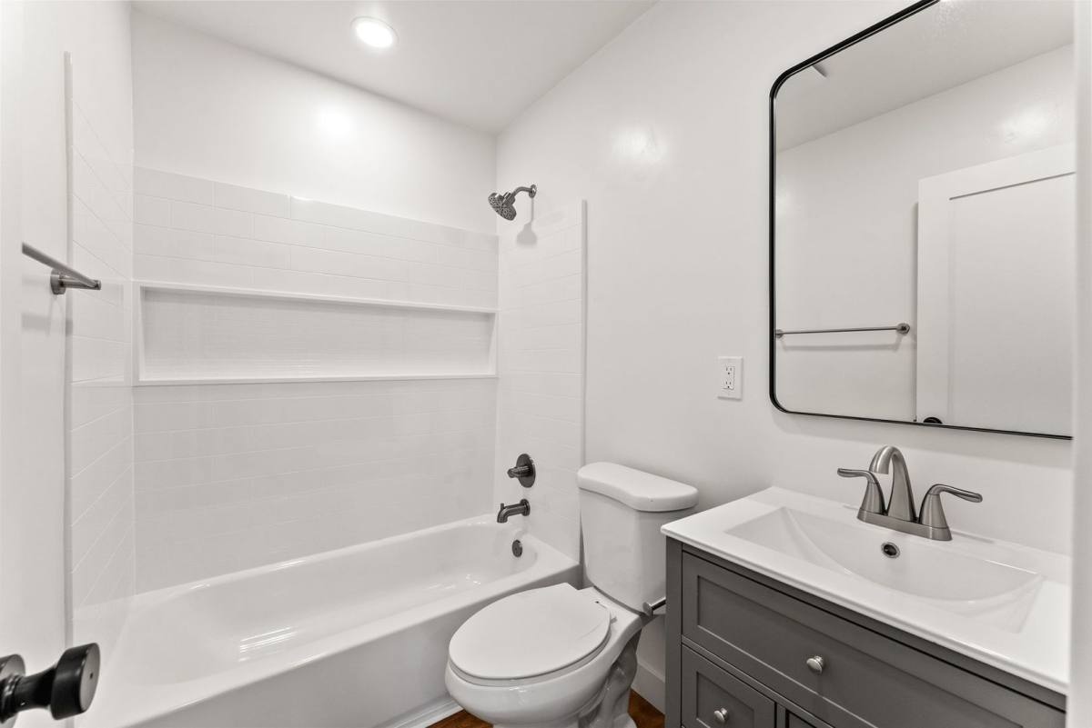Apartment for rent at 4768 Arizona St #2, San Diego, CA 92116