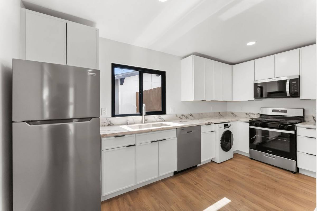 Apartment for rent at 4768 Arizona St #2, San Diego, CA 92116