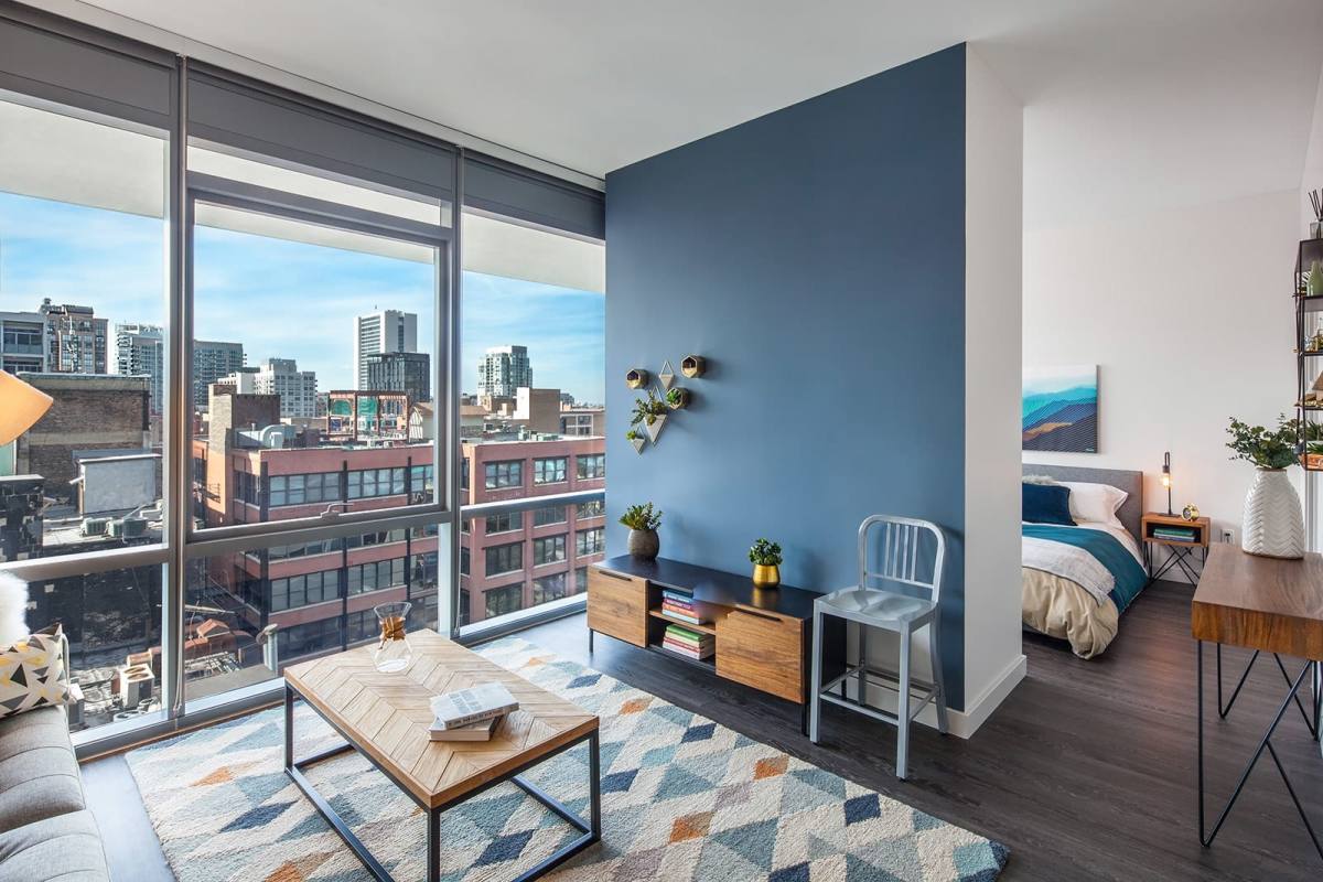 Apartment for rent at 640 N Wells St, Chicago, IL 60654