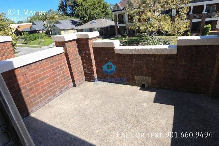 Apartment for rent at 821 Maury, Memphis, TN 38107