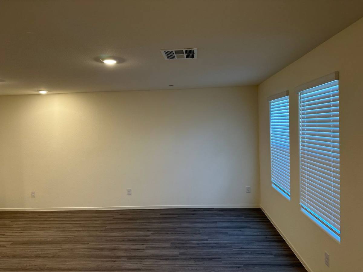 Townhouse for rent at 1902 Omaggio Vista St, Henderson, NV 89044