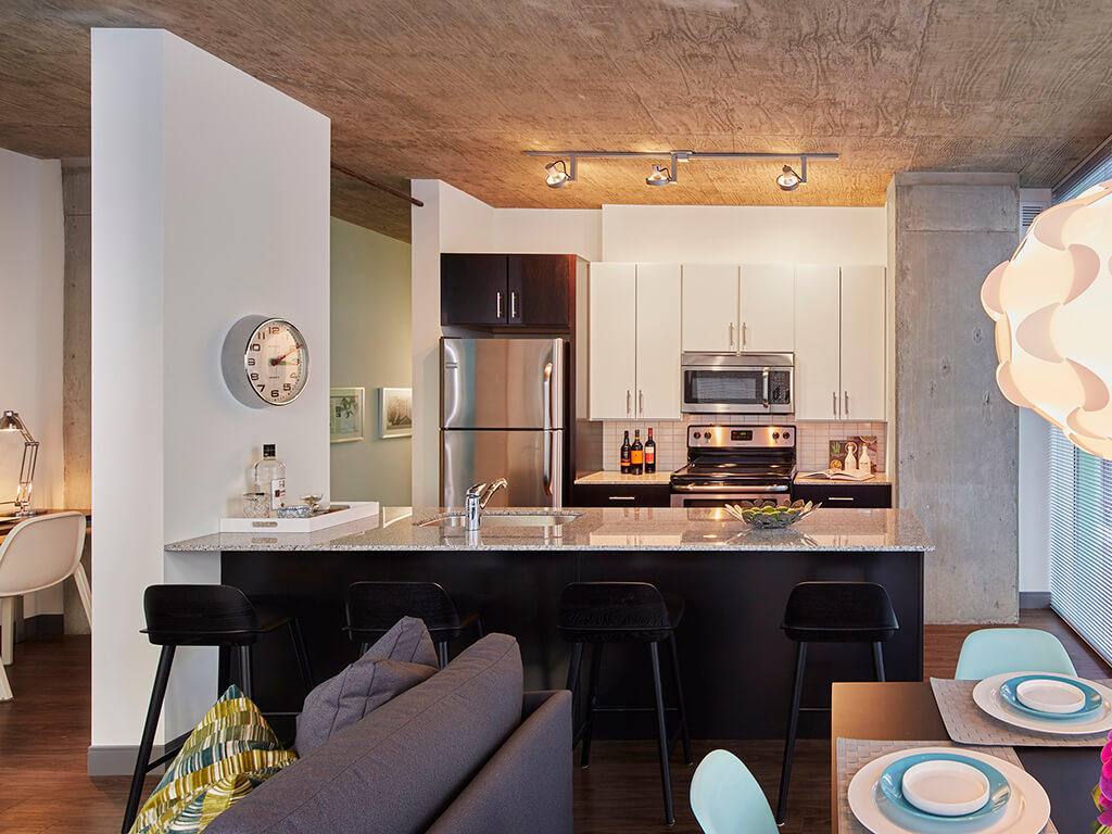 Apartment for rent at 601 W Jackson Blvd, Chicago, IL 60661