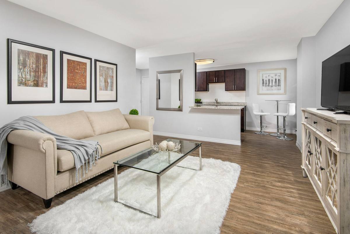 Apartment for rent at 8 W Chestnut St, Chicago, IL 60610