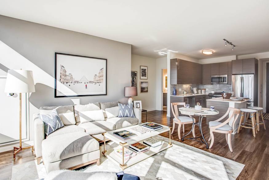 Apartment for rent at 347 W Chestnut St, Chicago, IL 60610