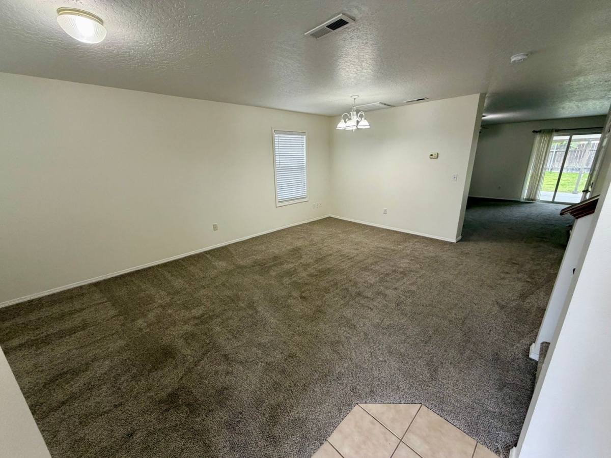 House for rent at 14103 Pearl Pointe Dr, Caldwell, ID 83607