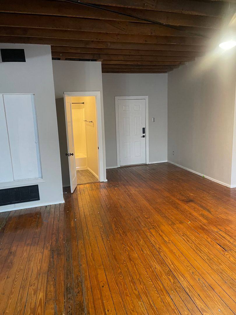 Apartment for rent at 2007 S Ervay St, Dallas, TX 75215