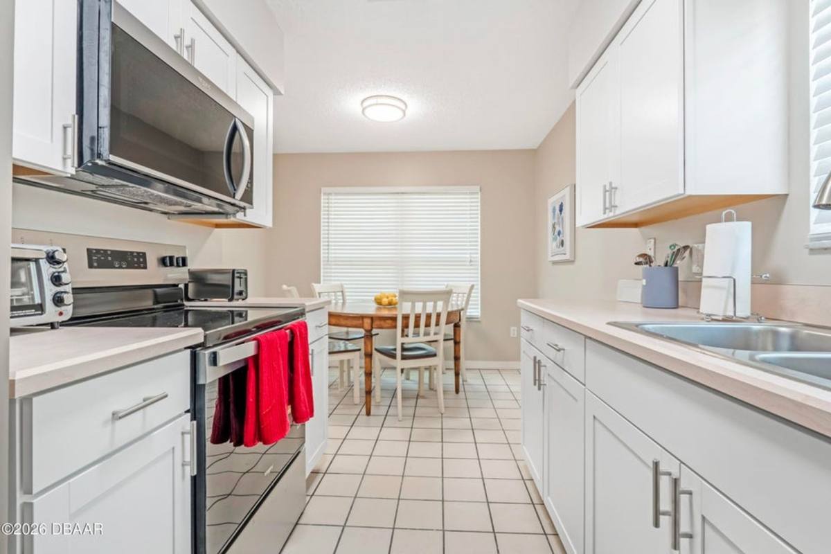 Apartment for rent at 840 Center Ave, Daytona Beach, FL 32117