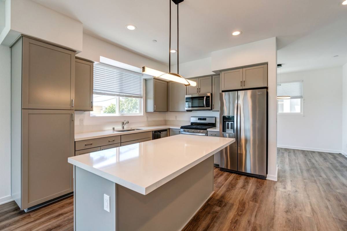 Condo for rent at 1276 E Santa Clara St, Ventura, CA 93001