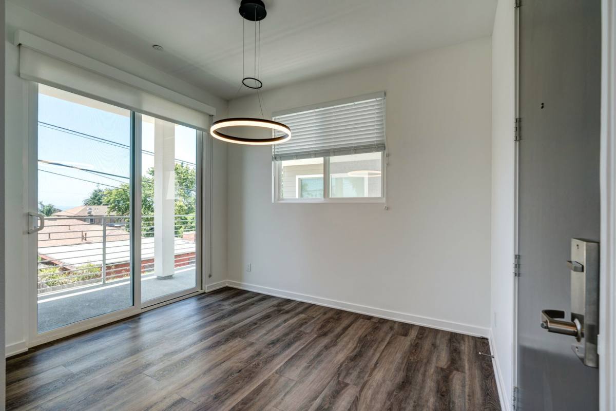 Condo for rent at 1276 E Santa Clara St, Ventura, CA 93001