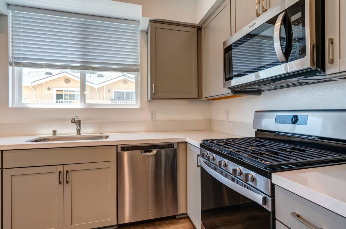 Condo for rent at 1276 E Santa Clara St, Ventura, CA 93001