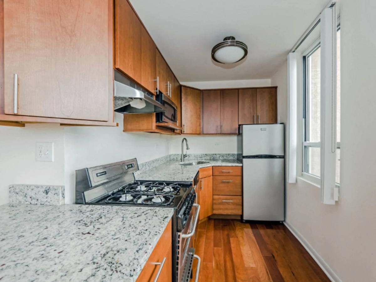 Apartment for rent at 800 Hinman Ave, Evanston, IL 60202