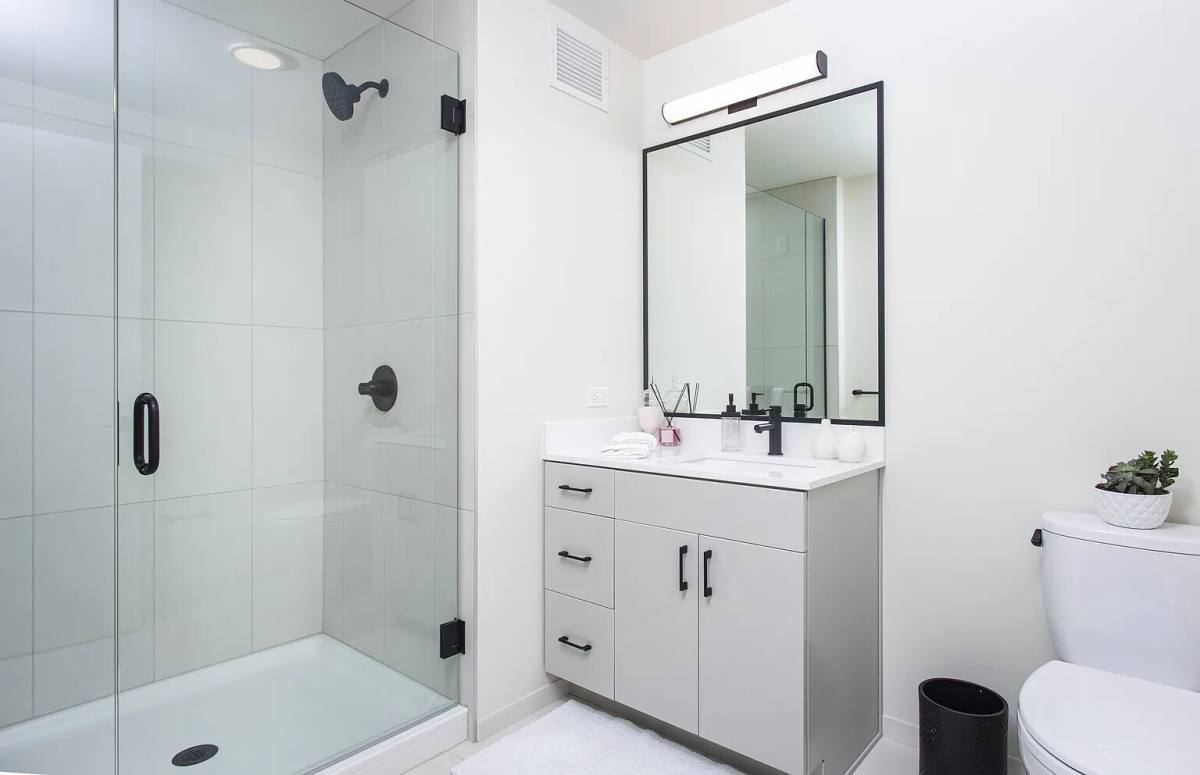 Apartment for rent at 88 E Wacker Place, Chicago, IL 60601