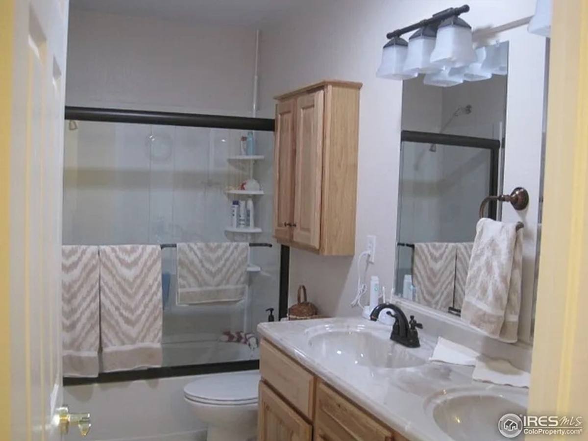 Townhouse for rent at 990 Monroe Ave, Loveland, CO 80537