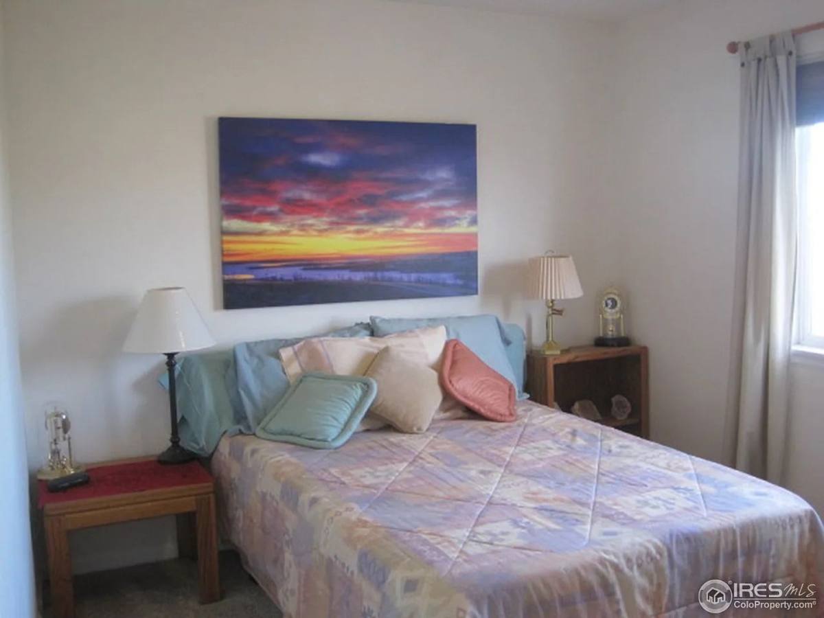 Townhouse for rent at 990 Monroe Ave, Loveland, CO 80537