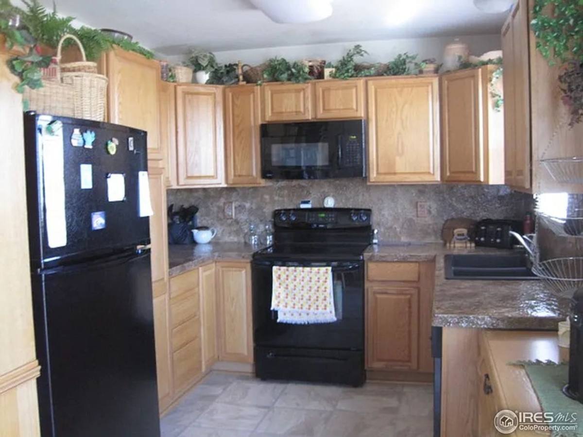 Townhouse for rent at 990 Monroe Ave, Loveland, CO 80537