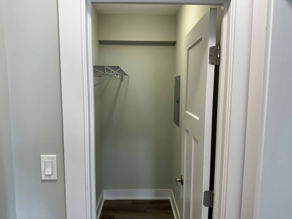 Apartment for rent at 725 Saint Johns, Highland Park, IL 60035