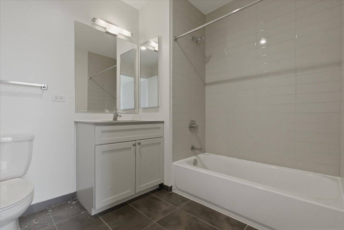Apartment for rent at 830 N Milwaukee, Chicago, IL 60642