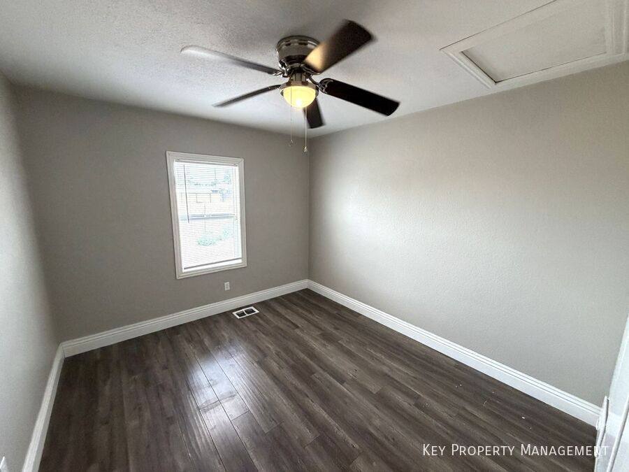 Apartment for rent at 5930 Dodd St #B, Las Vegas, NV 89122