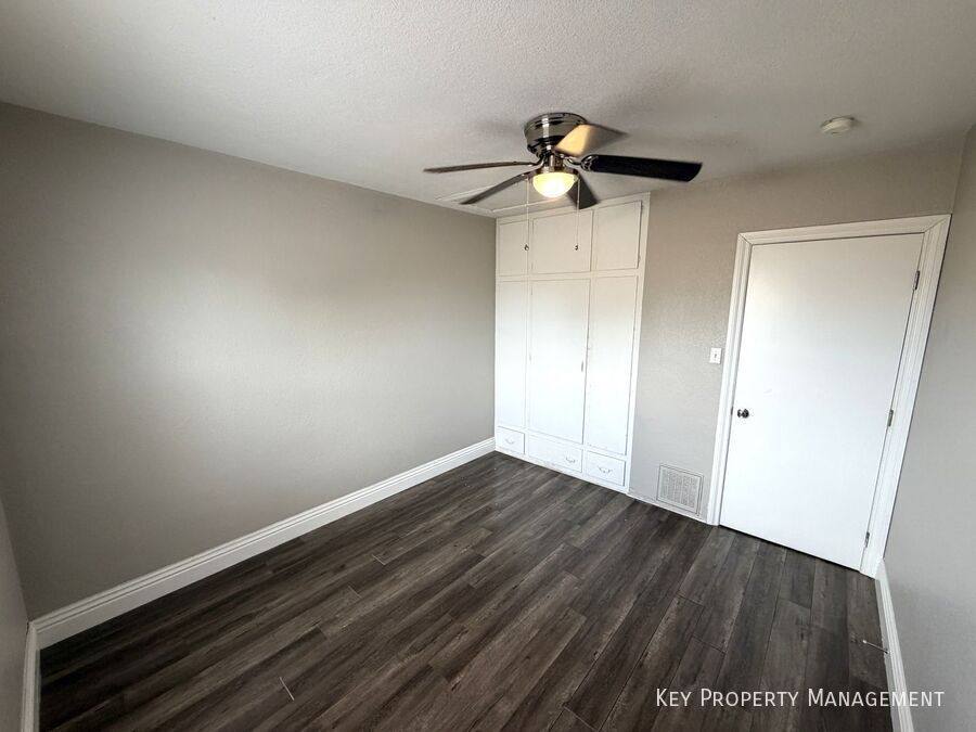 Apartment for rent at 5930 Dodd St #B, Las Vegas, NV 89122