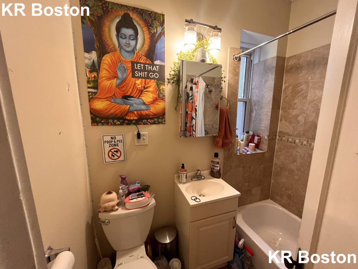 Apartment for rent at 1193 Commonwealth Ave, Allston, MA 02134