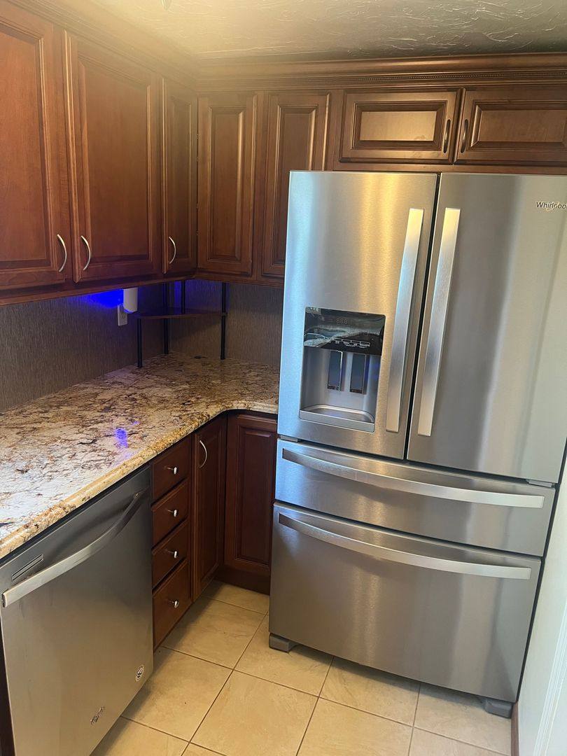 House for rent at 2561 S Taylor Rd, Cleveland, OH 44118