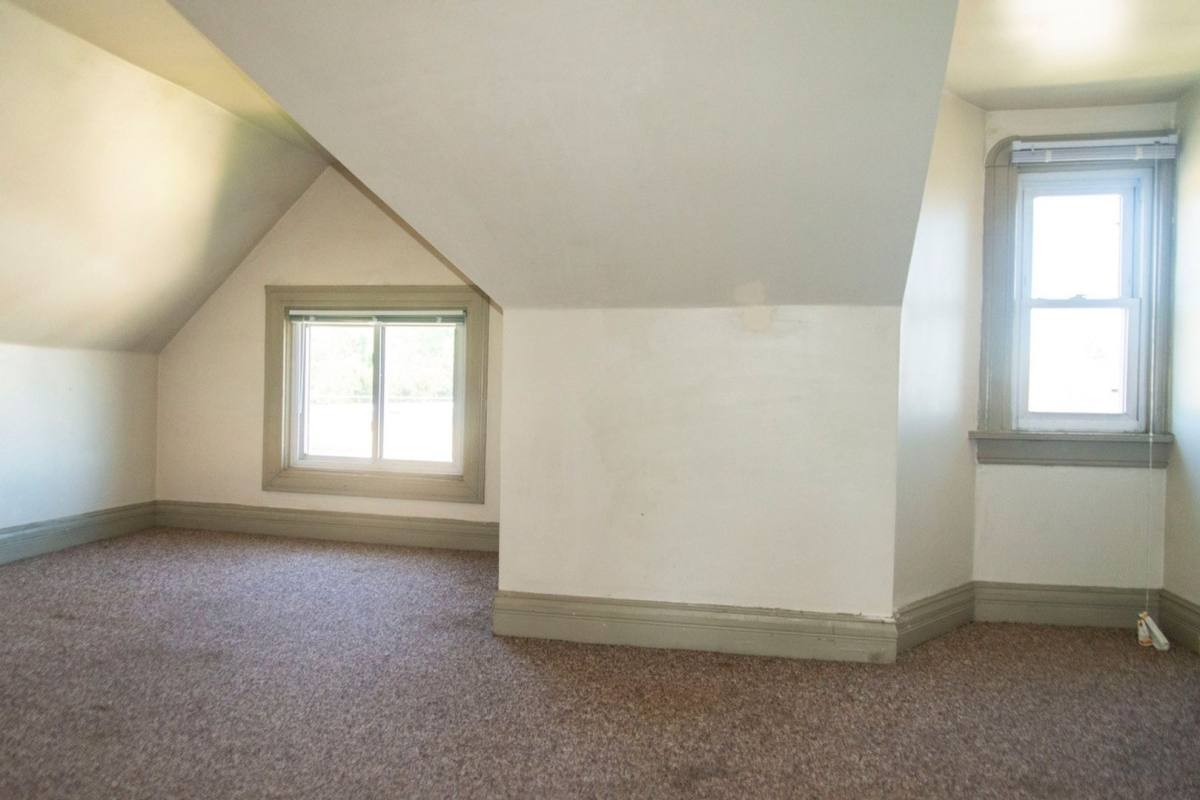 Apartment for rent at 15-17 N 15th Ave E, Duluth, MN 55805
