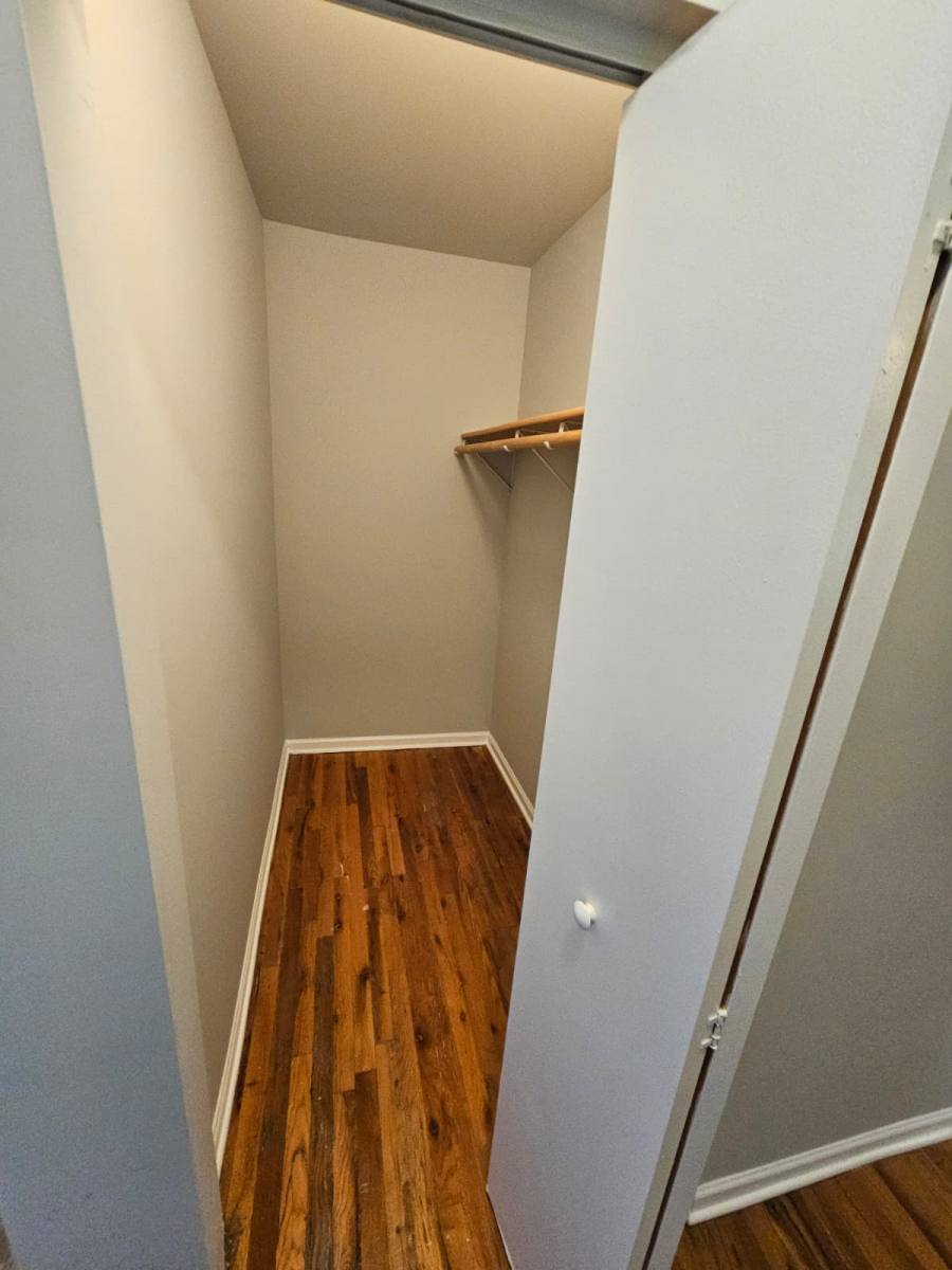 Apartment for rent at 7708 S Shore Dr, Chicago, IL 60649