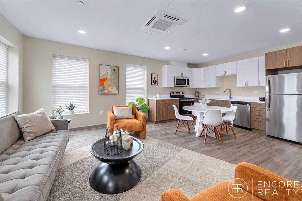 Apartment for rent at 375 Cummins Highway, Roslindale, MA 02131