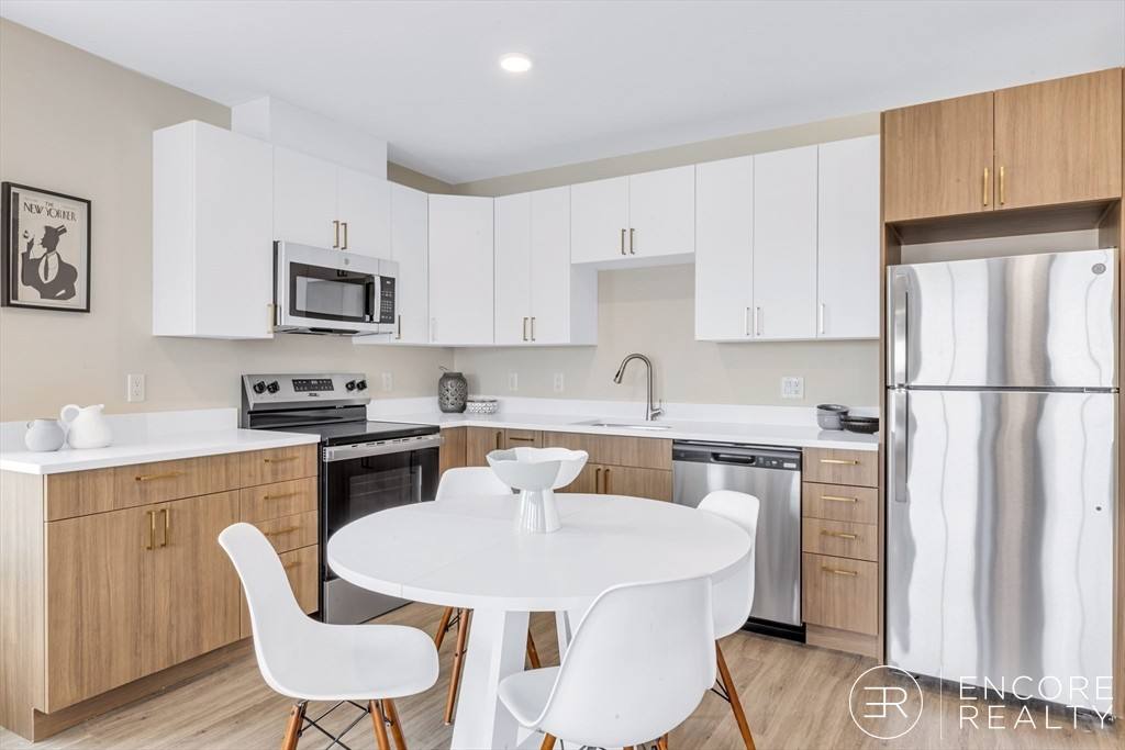 Apartment for rent at 375 Cummins Highway, Roslindale, MA 02131
