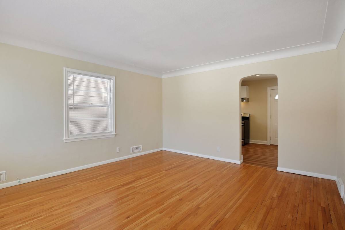 Apartment for rent at 625 - 627 Penn Ave S, Minneapolis, MN 55405