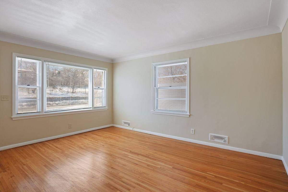 Apartment for rent at 625 - 627 Penn Ave S, Minneapolis, MN 55405