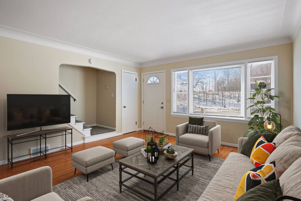 Apartment for rent at 625 - 627 Penn Ave S, Minneapolis, MN 55405